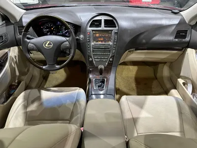 2011 لكزس إي إس 350