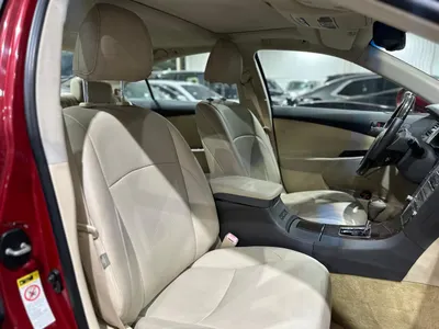 2011 لكزس إي إس 350