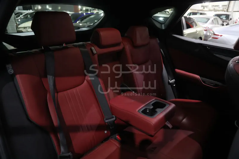 2024 لكزس إن إكس 350
