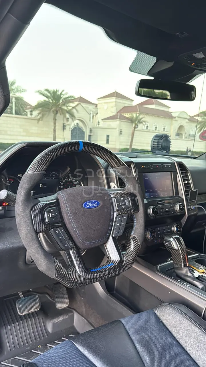 2020 فورد اف 150 رابتور