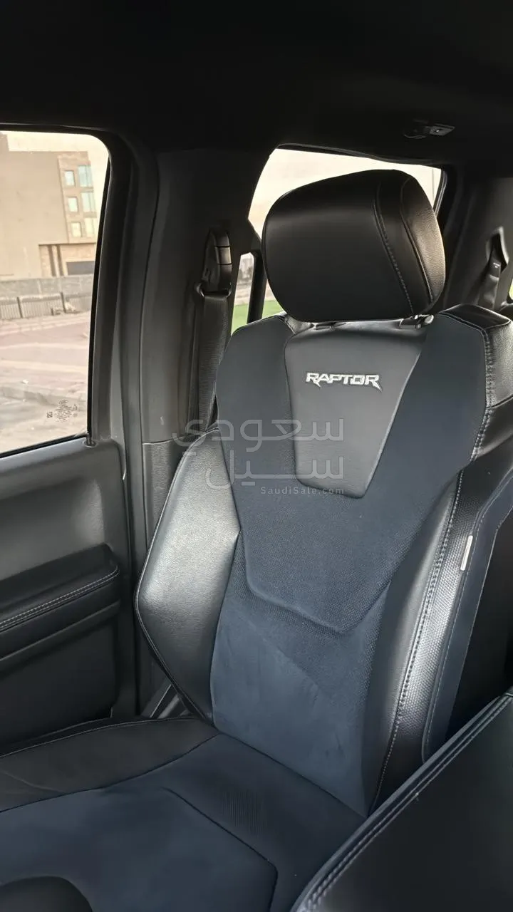 2020 فورد اف 150 رابتور