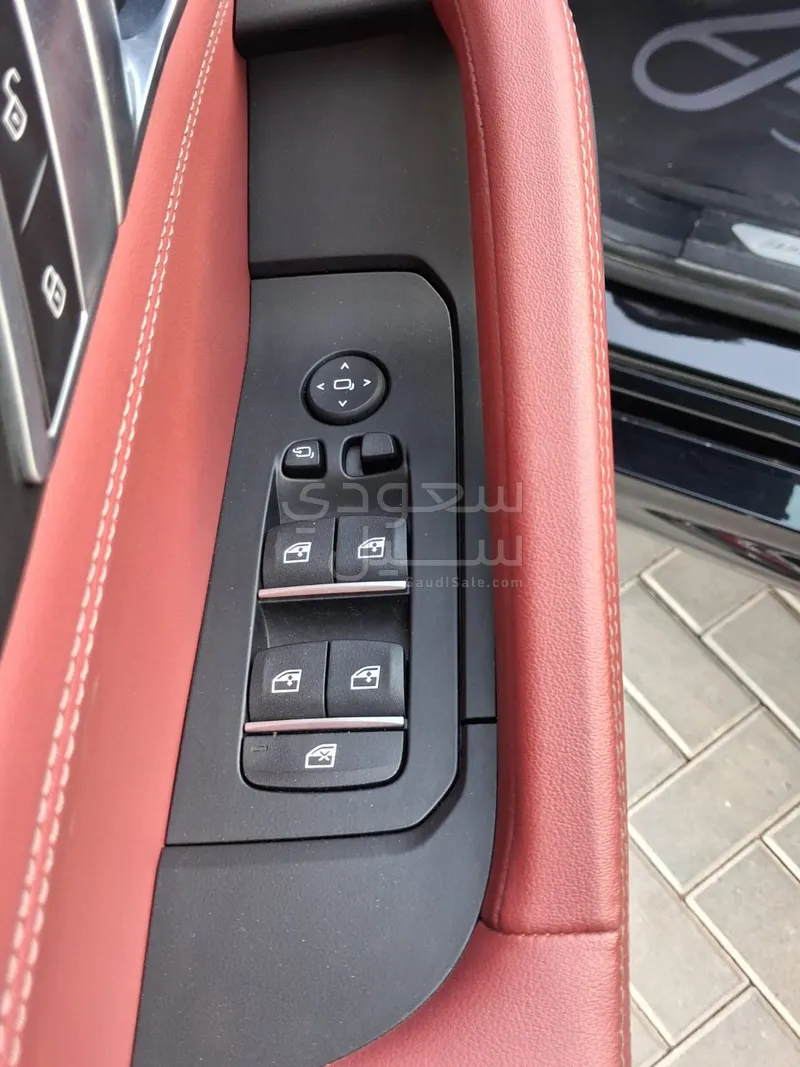 2024 بي ام دبليو الفئة اكس 6 إم