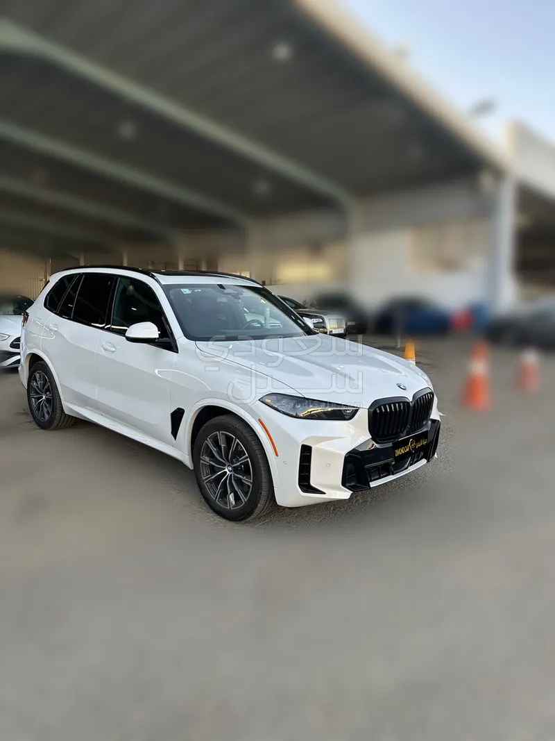 2025 بي ام دبليو الفئة اكس 5