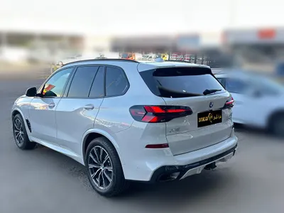 2025 بي ام دبليو الفئة اكس 5