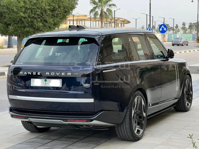 2023 لاند روفر رينج روفر فوج اوتوبيوغرافي