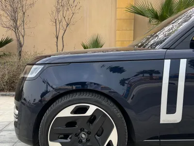 2023 لاند روفر رينج روفر فوج اوتوبيوغرافي