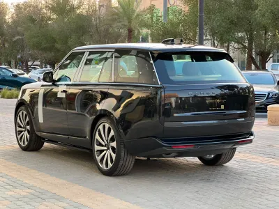 2026 لاند روفر رينج روفر اتش اس اي