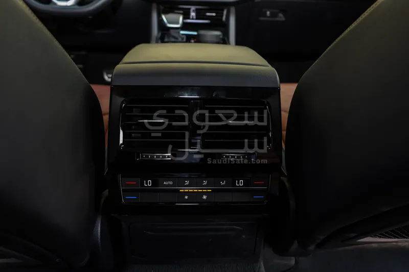 2025 فولكس واجن طوارق أر - لاين