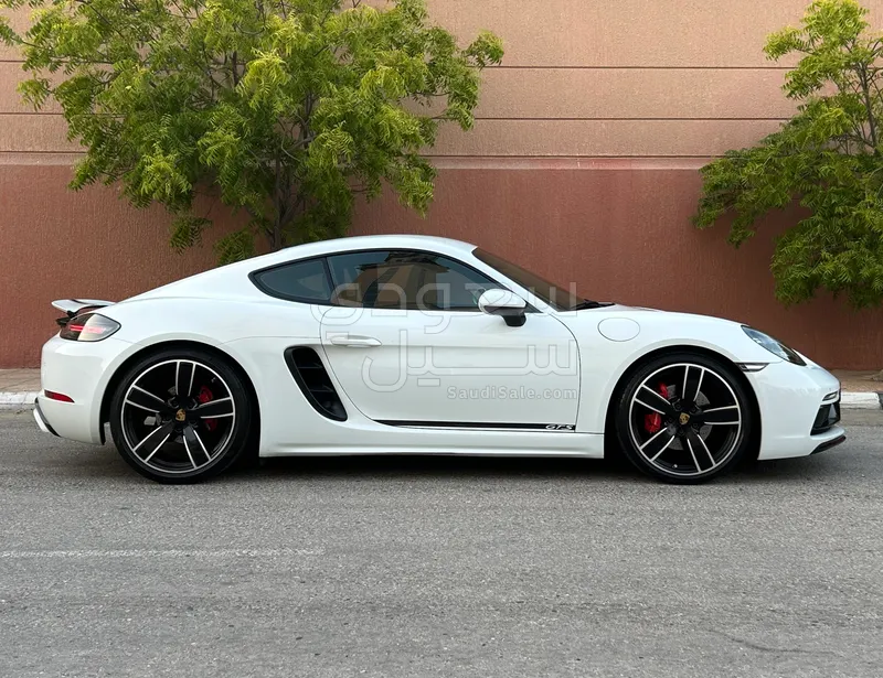 2018 بورش 718 كايمان جي تي اس