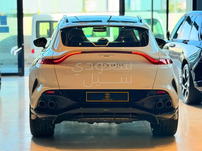 2024 استون مارتن دي بي اكس 707