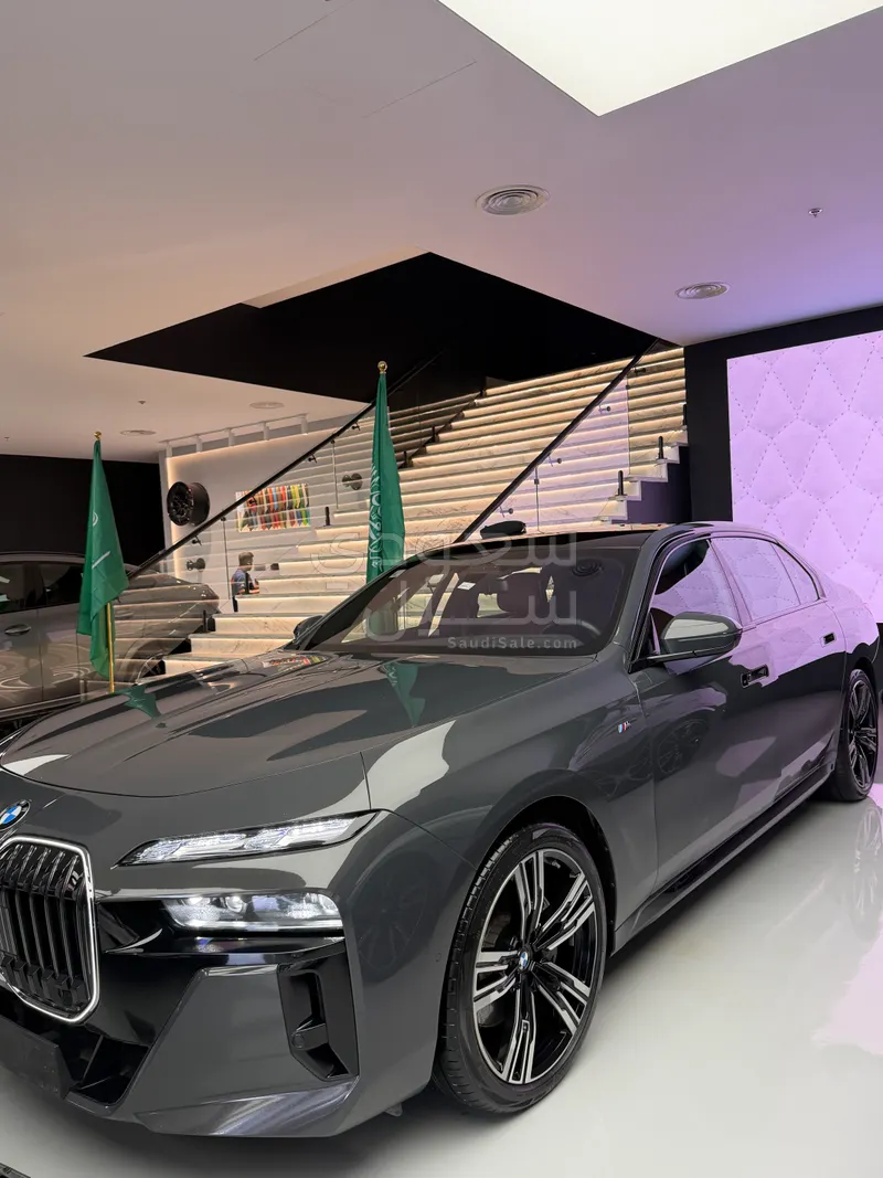 2024 بي ام دبليو الفئة السابعة 740أي