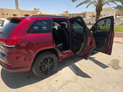 2021 جييب شيروكي ليمتد