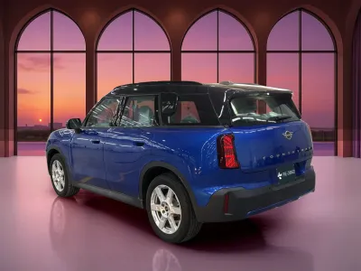 2025 ميني كونتري مان