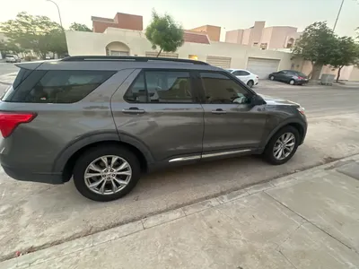 2021 فورد اكسبلورر اكس ال تي