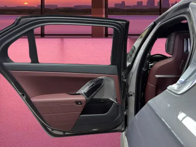 2026 بي ام دبليو الفئة السابعة 730 إل أي