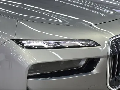 2026 بي ام دبليو الفئة السابعة 730 إل أي