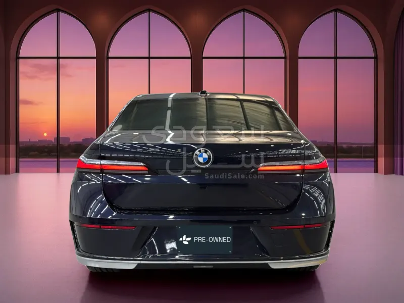 2026 بي ام دبليو الفئة السابعة 735أي