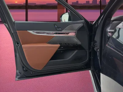 2026 بي ام دبليو الفئة السابعة 735أي