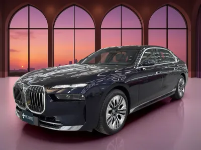 2026 بي ام دبليو الفئة السابعة 735أي