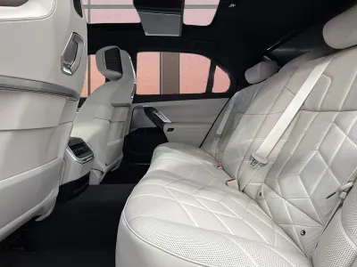 2026 بي ام دبليو الفئة السابعة 730 أي