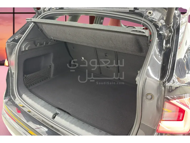 2025 بي ام دبليو الفئة اكس 1