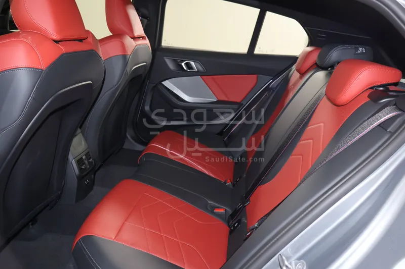 2025 بي ام دبليو الفئة الاولى 118 أي