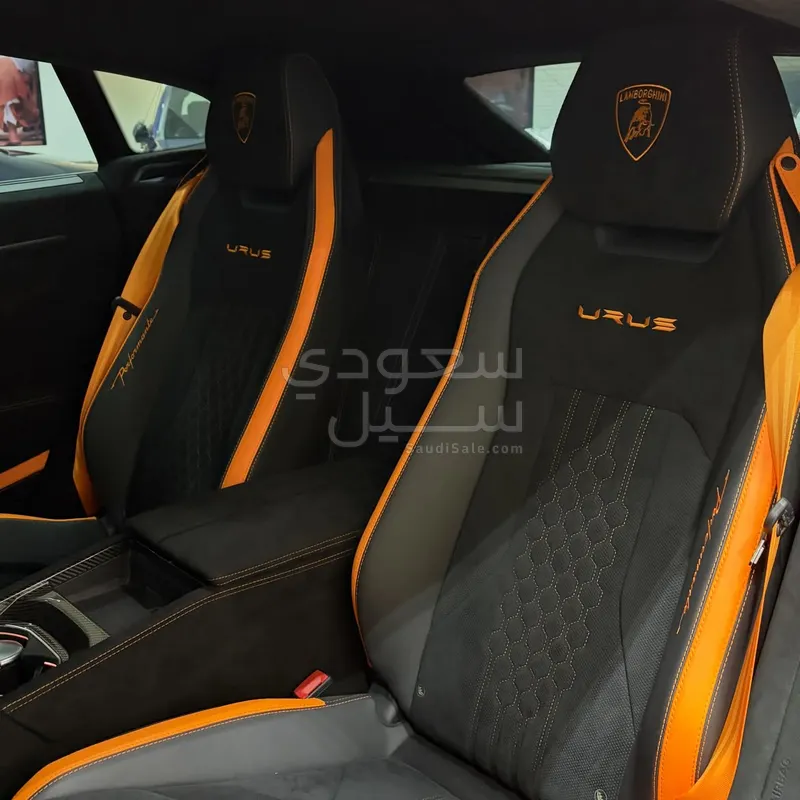 2023 لمبرجيني اوروس بيرفورمانتي