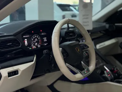 2022 لمبرجيني اوروس