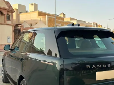 2023 لاند روفر رينج روفر اس في اوتوبيوغرافي