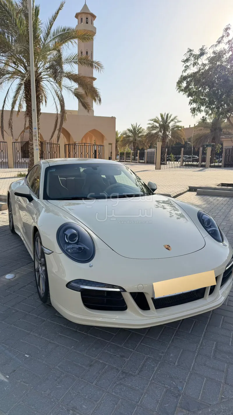 2012 بورش 911 كاريرا