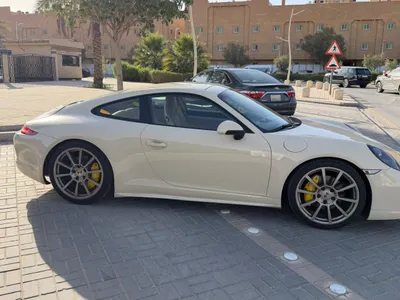 2012 بورش 911 كاريرا