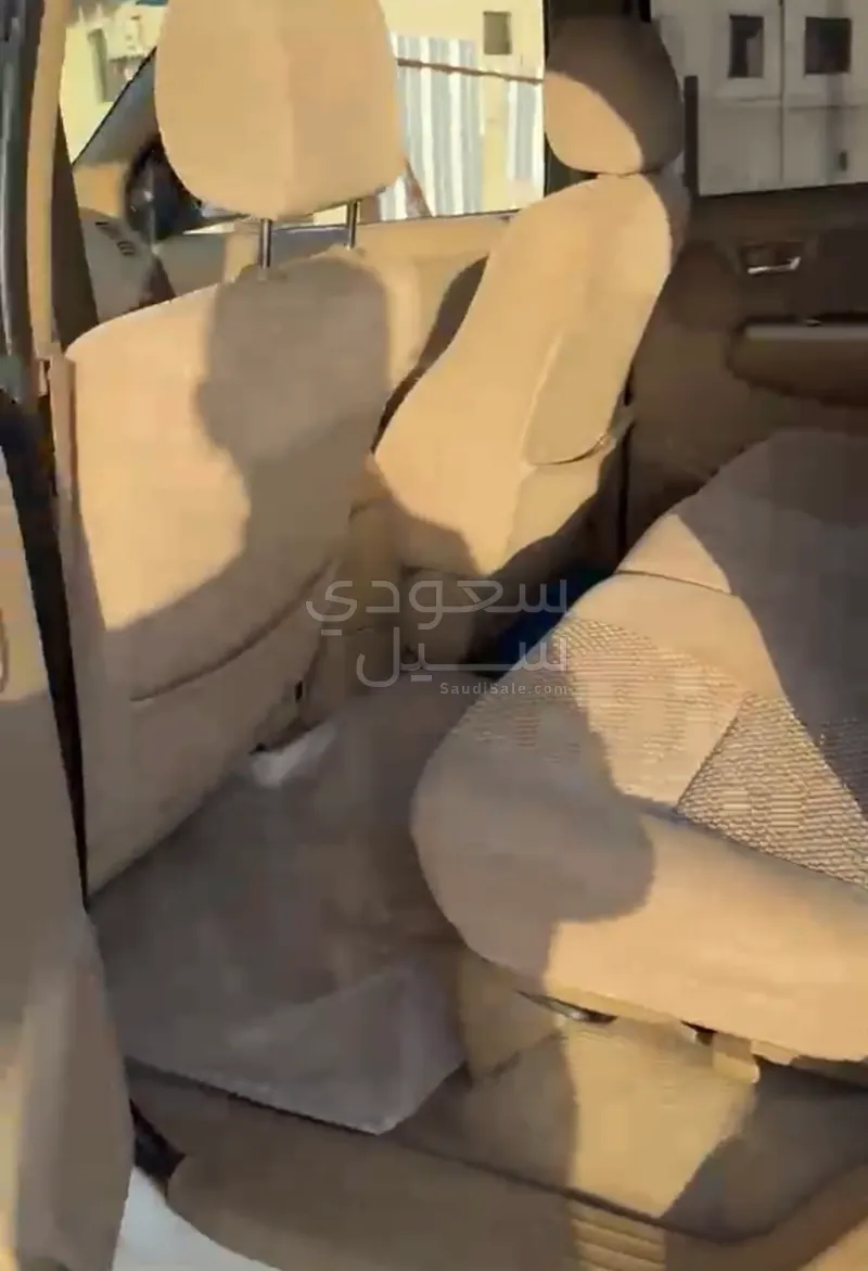 2011 تويوتا فورشنر اس ار 5