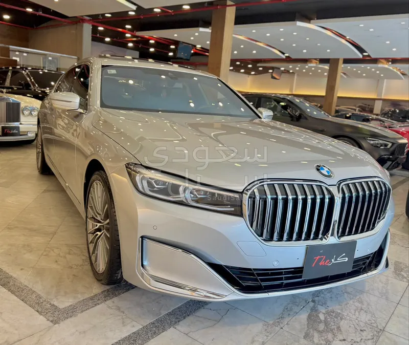2020 بي ام دبليو الفئة السابعة 730 أي