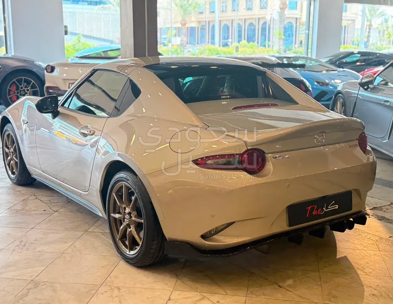 2023 مازدا مياتا ام اكس 5