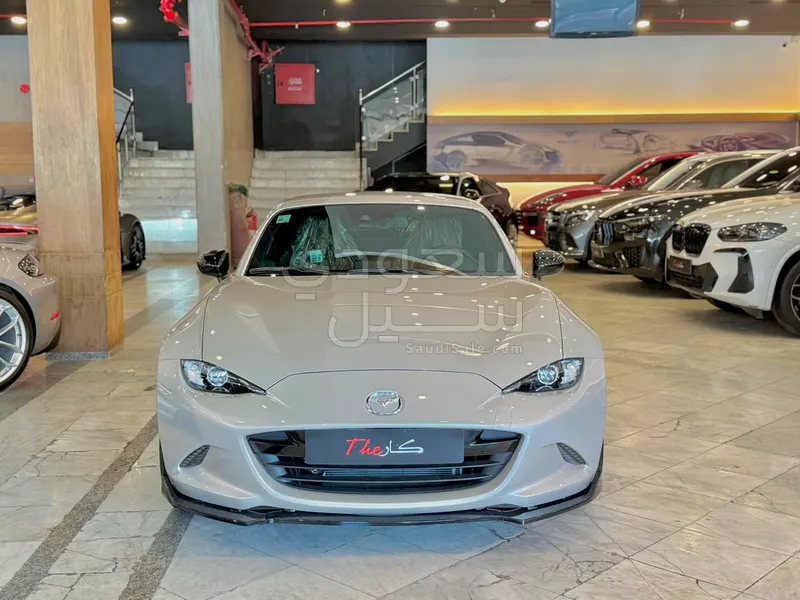 2023 مازدا مياتا ام اكس 5