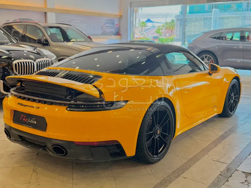 2022 بورش 911 تارجا 4 جي تي اس