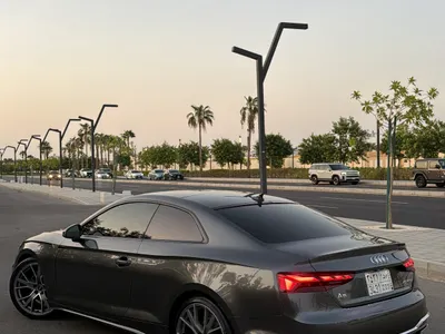 2023 اودي اي 5 40 تي اف اس اي اس لاين