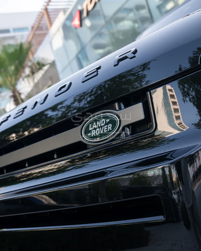 2025 لاند روفر ديفيندر V8 P525 ادشن