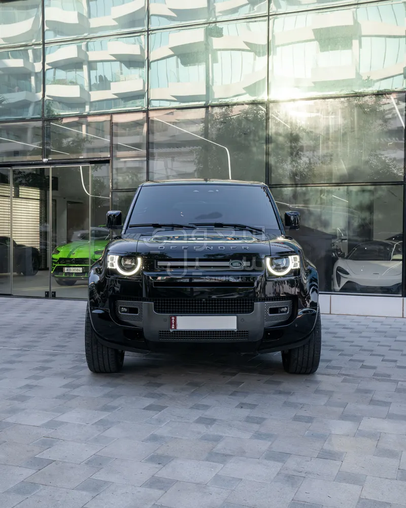 2025 لاند روفر ديفيندر V8 P525 ادشن