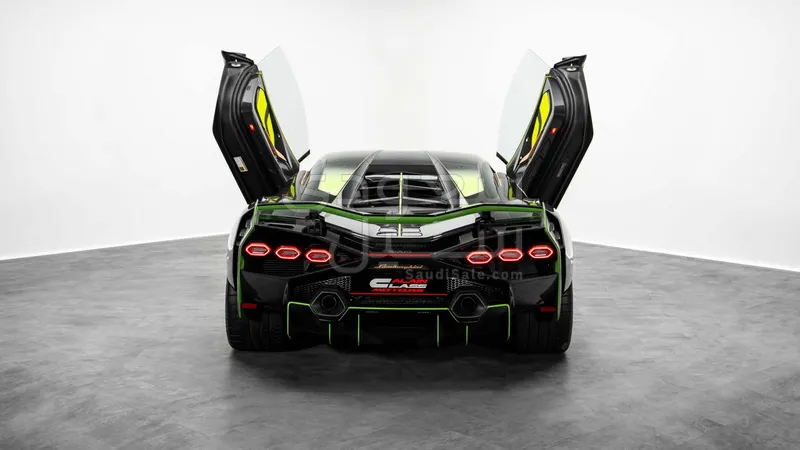2021 لمبرجيني سيان FKP 37