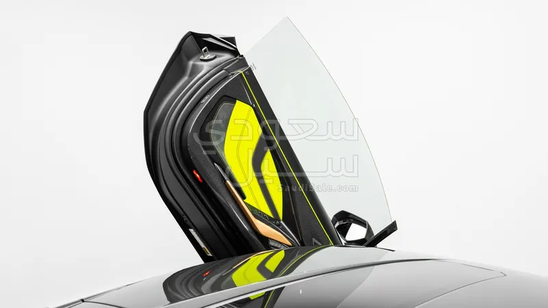 2021 لمبرجيني سيان FKP 37
