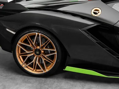 2021 لمبرجيني سيان FKP 37