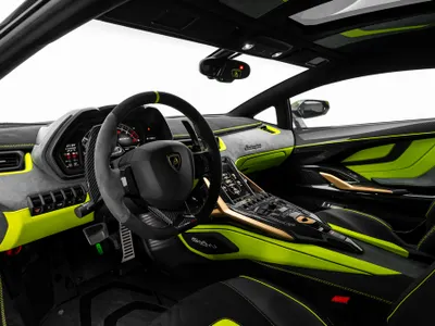 2021 لمبرجيني سيان FKP 37