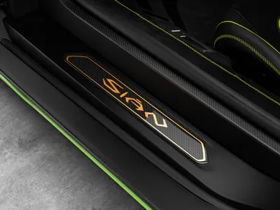 2021 لمبرجيني سيان FKP 37