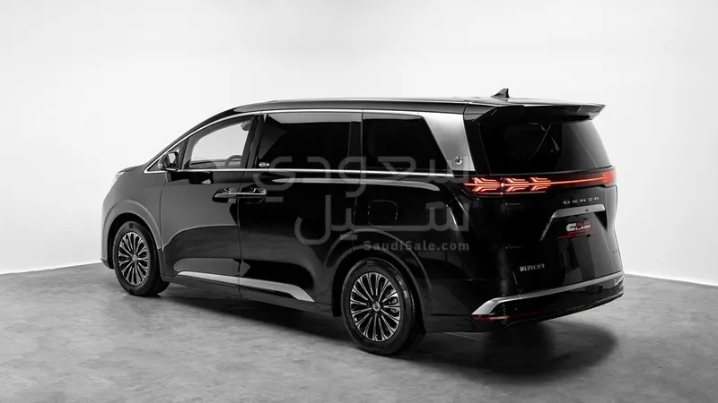 2025 بي واي دي D9 دينزا