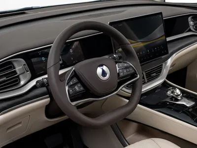 2025 بي واي دي D9 دينزا