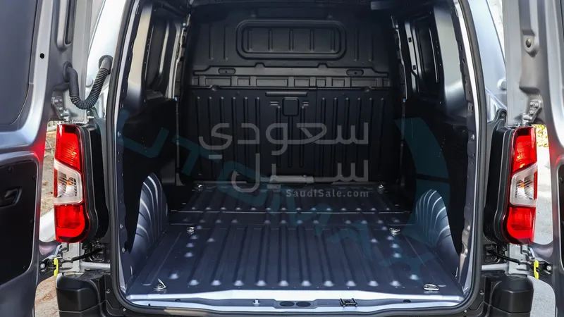 2025 فيات دوبيو