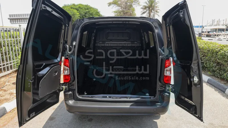 2025 فيات دوبيو
