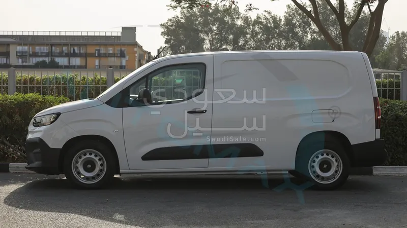 2025 فيات دوبيو