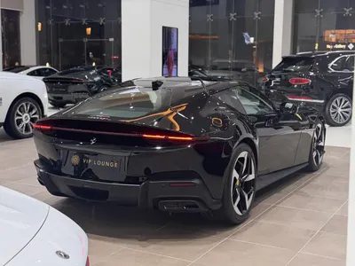 2025 فيراري 12 سيليندر